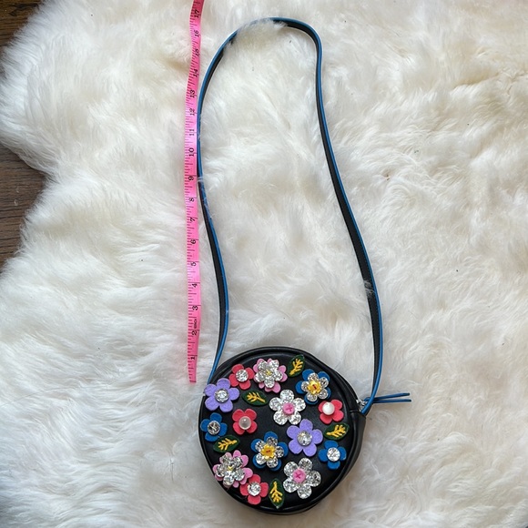 Hanna Anderson purse with zipper and floral design - Picture 7 of 8